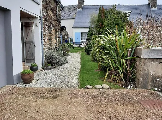 Isles Les Ecrehous Apartamento Portbail