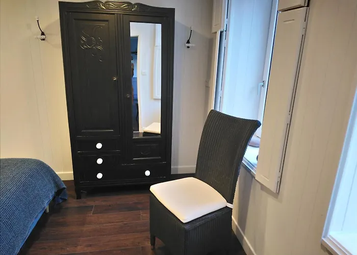 Isles Les Ecrehous Apartamento Portbail