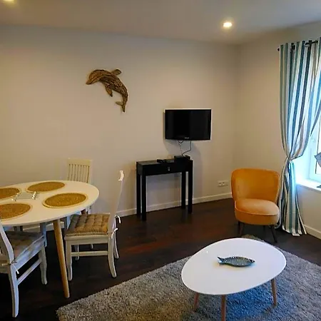 Isles Les Ecrehous Apartamento *